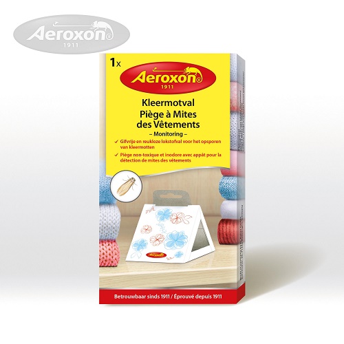 Aeroxon kleermotval, 1st