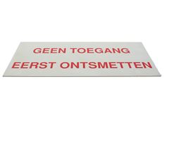 Waarschuwingsbordje eerst ontsmetten