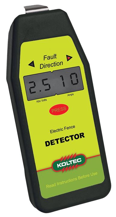 Spanning en stroommeter. Middels de stroommeting wordt tevens de foutrichting aangegeven.