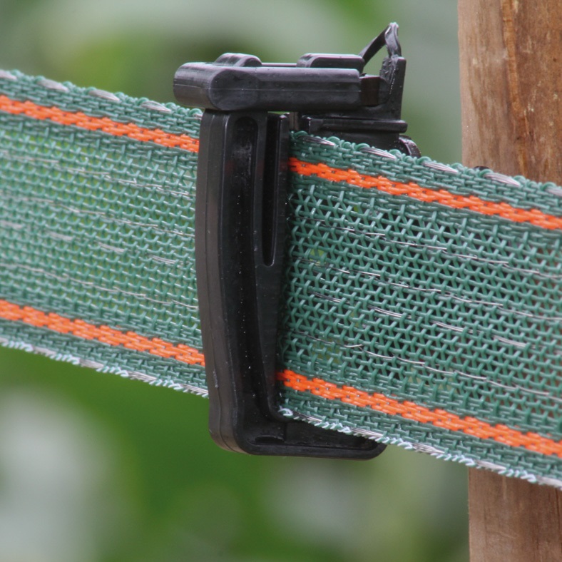 Versterkt groen 40mm lint met "cross" verbinding, zeer geschikt voor lange afrasteringen.