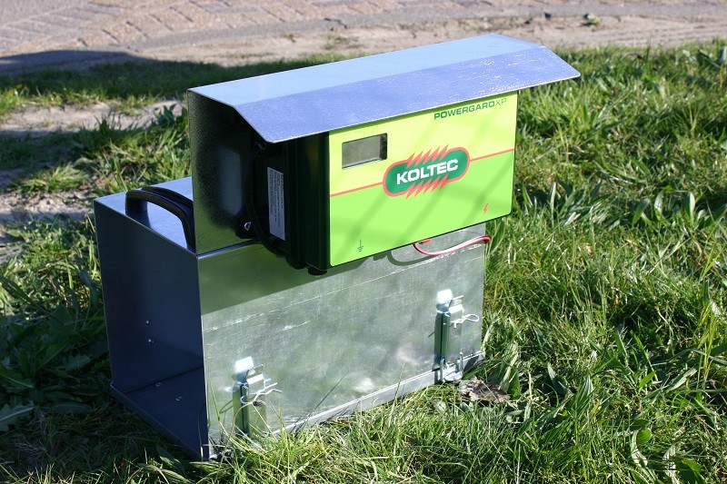 Plaatsingsset, accudraagkast met ruimte voor alle accuapparaten van Koltec plus accu.