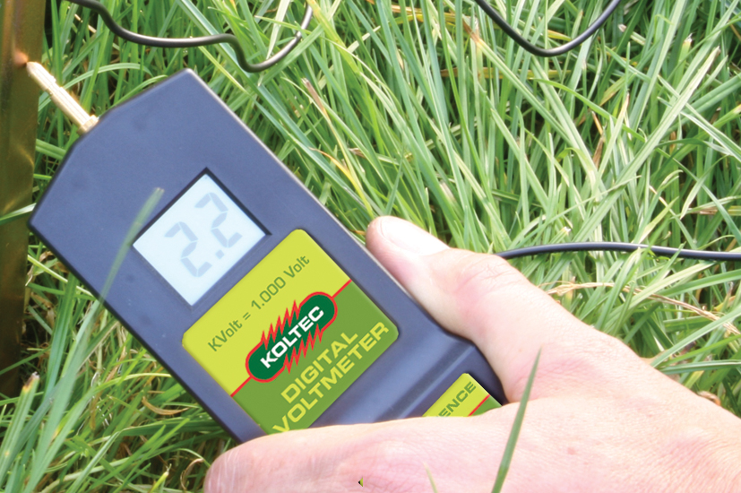 Praktische digitale voltmeter tot 9.9Kv, eenvoudig hulpmiddel voor het precies weten van je afrasteringsspanning (met aarde referentie). Gemakkelijk af te lezen van het digitaal display.