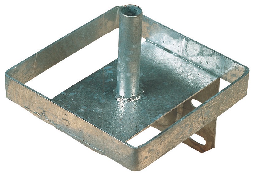 Houder voor likstenen 10 kilo, gegalvaniseerd, maat 20.5x20.5x23.5cm.
