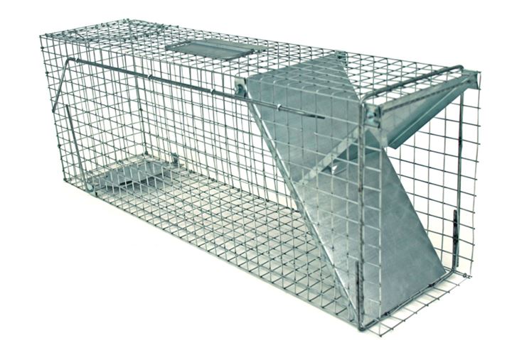 Voor het levend vangen van plaagdieren. Wordt geleverd inclusief potje lokvoer, 1 hangbakje voor b.v. een ei en een tang om een ei te plaatsen.